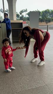 Gauahar Khan snapped at the Mumbai airport 