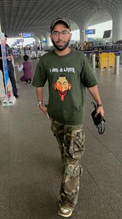 Orry snapped at the Mumbai airport 