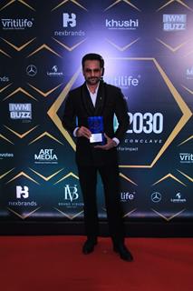 Fardeen Khan grace the red carpet of The Nexbrands India 2030 Leadership Conclave