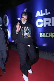 Amitabh Bachchan snapped in the city
