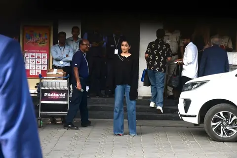Rashmika Mandanna snapped at the airport