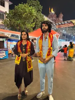 Reet and Raghav visit Siddhivinayak Temple 