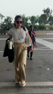 Sara Ali Khan snapped at the airport