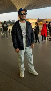 Arjun Bijlani snapped at the airport