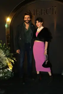 Kartik Aaryan and Wardha Khan Nadiadwala snapped at Nirvaan Khan’s birthday party