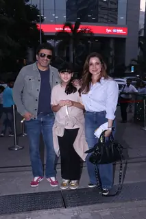Shah Rukh Khan, Suhana Khan and others snapped attending the Dhirubhai Ambani School annual day function