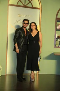 Shah Rukh Khan and Gauri Khan grace the preview night of NMACC Arts Cafe