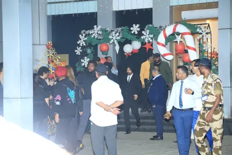 Diljit Dosanjh snapped at Kalina airport