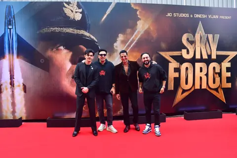 Akshay Kumar, Dinesh Vijan and Veer Pahariya grace the trailer launch of 'Sky Force'