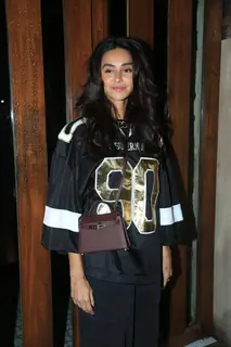 Shibani Dandekar Akhtar snapped at Anusha Dandekar’s birthday bash at Bastian