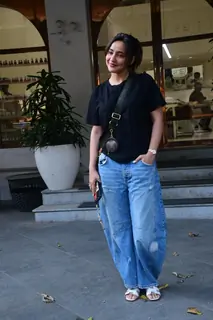 Celebrities snapped in the city 