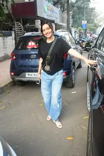 Celebrities snapped in the city 