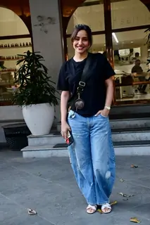 Celebrities snapped in the city 