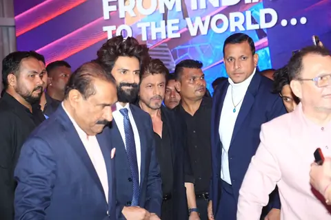 Shah Rukh Khan and Kartik Aaryan snapped at the 25th IIFA Awards press conference