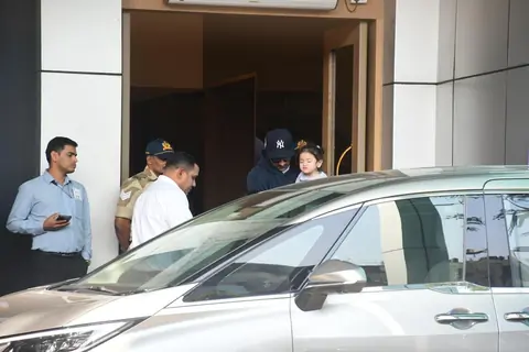 Ranbir Kapoor snapped at Kalina Airport