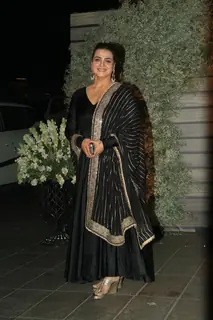 Shilpa Shirodkar grace Vicky Bhagnani’s sangeet ceremony