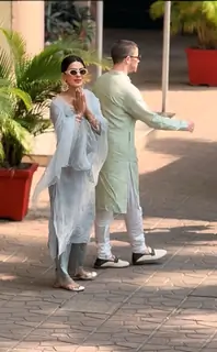 Priyanka Chopra and Nick Jonas snapped in traditional attire 