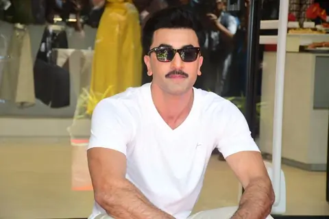 Ranbir Kapoor snapped in the city