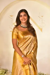 Pooja Hegde grace Ashutosh Gowariker and Sunita Gowariker’s son wedding reception