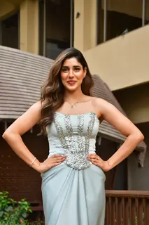 Jasmin Bajwa   snapped promoting Kanneda