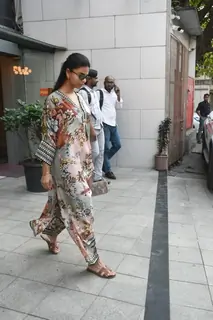 Suhana Khan  snapped in the city