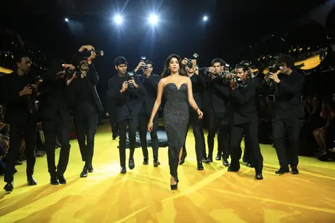 Janhvi Kapoor grace the Lakme Fashion Week 2025