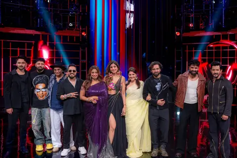 Mohit Malik, Shilpa Shetty, Shreya Ghoshal, Mika Singh, Mukesh Chhabra and Badshah clicked on the set of Indian Idol 
