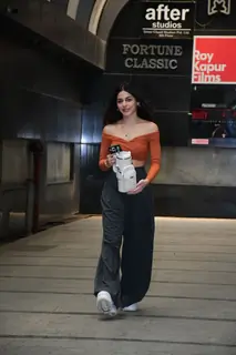 Alaya Furniturewalla snapped in the city