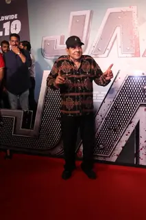 Dharmendra  grace the premiere of 'Jaat'