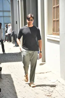 Sidharth Malhotra snapped for shoot in Sakinaka