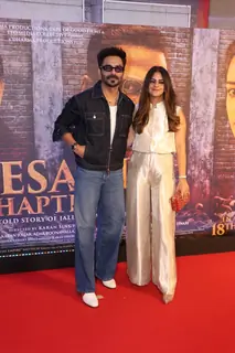 Aparshakti Khurana grace the premiere of Kesari Chapter 2
