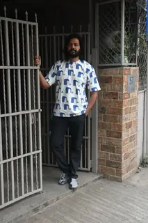 Riteish Deshmukh snapped at dubbing studio 