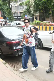 Zayed Khan snapped in the city