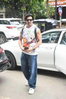 Zayed Khan snapped in the city