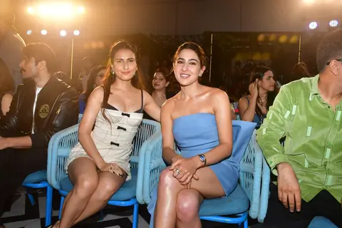  Sara Ali Khan and Fatima Sana Shaikh grace the song launch of ‘Zamaana Lage’ from 'Metro In Dino'