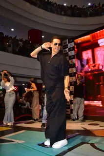 Akshay Kumar snapped promoting their film Housefull 5 