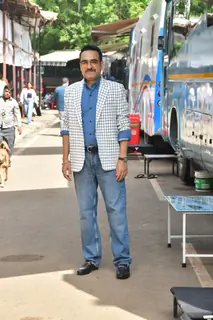 Pankaj Tripathi snapped promoting Metro In Dino on the set of Kapil Sharma show