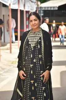 Neena Gupta snapped promoting Metro In Dino on the set of Kapil Sharma show