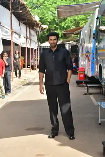 Aditya Roy Kapur snapped promoting Metro In Dino on the set of Kapil Sharma show