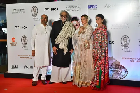 Rekha graces the re-release premiere of 'Umrao Jaan'