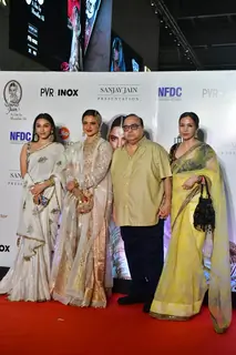 Rekha graces the re-release premiere of 'Umrao Jaan'