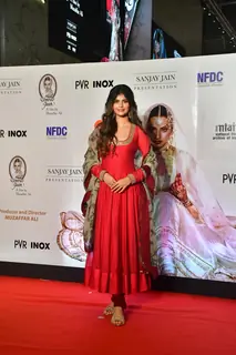 Anjini Dhawan  graces the re-release premiere of 'Umrao Jaan'
