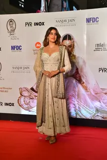 Janhvi Kapoor graces the re-release premiere of 'Umrao Jaan'
