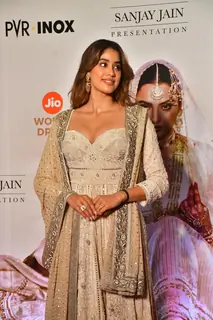 Janhvi Kapoor graces the re-release premiere of 'Umrao Jaan'