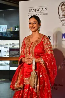 Tabu graces the re-release premiere of 'Umrao Jaan'