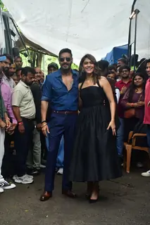 Ajay Devgn and Mrunal Thakur snapped promoting Son of Sardaar on the sets of Kapil sharma show