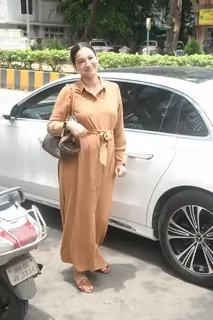 Gauahar Khan snapped in the city