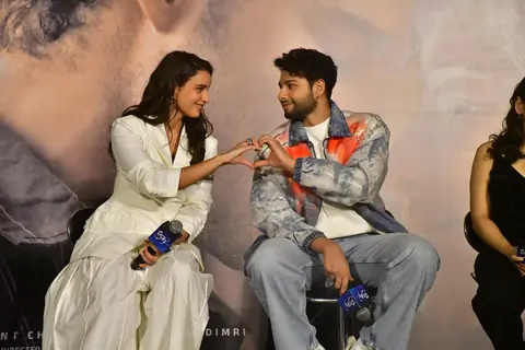 Siddhant Chaturvedi and Triptii Dimri  snapped the trailer launch of Dhadak 2