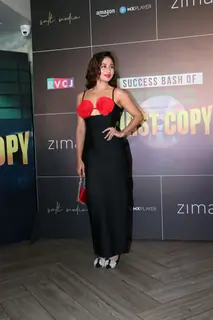 Shreya Kalra grace the grand success of show First Copy