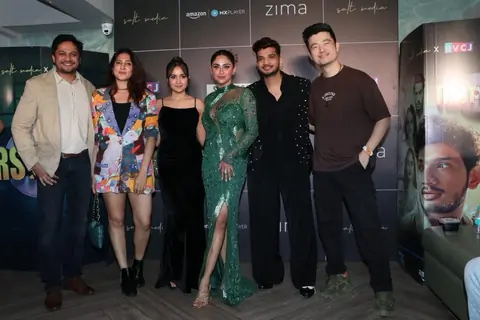 Celebrities grace the grand success of show First Copy